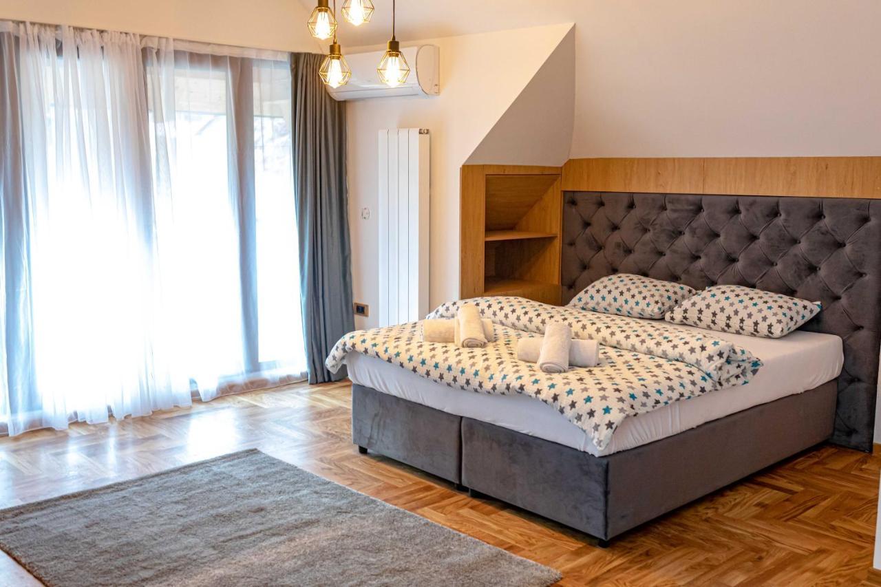City Escape Luxury Villa Zuce ภายนอก รูปภาพ