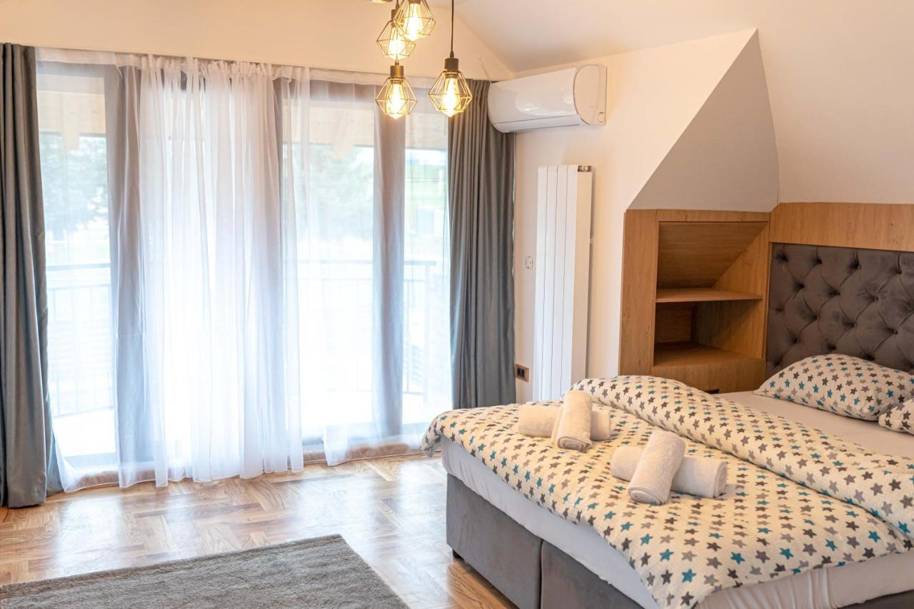 City Escape Luxury Villa Zuce ภายนอก รูปภาพ
