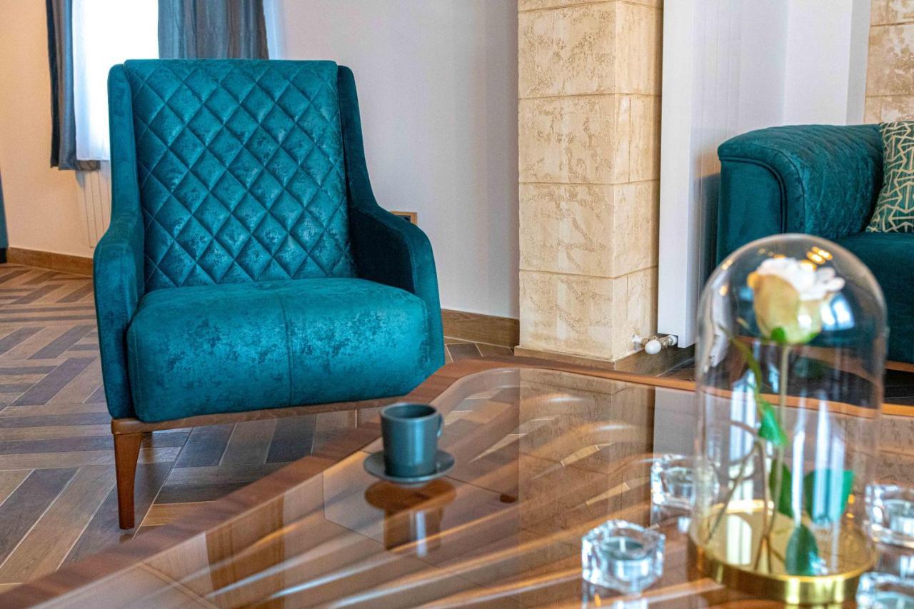 City Escape Luxury Villa Zuce ภายนอก รูปภาพ